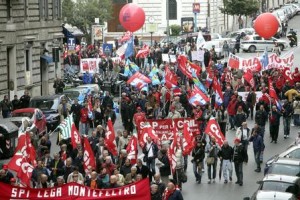 I sindacati in piazza per gli "esodati"