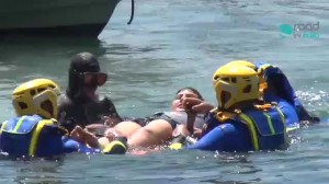 Simulazioni di soccorso in acqua.