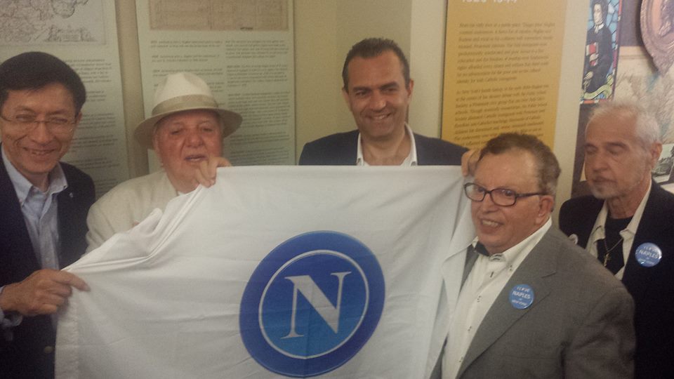 De Magistris a New York: su facebook il diario americano del sindaco