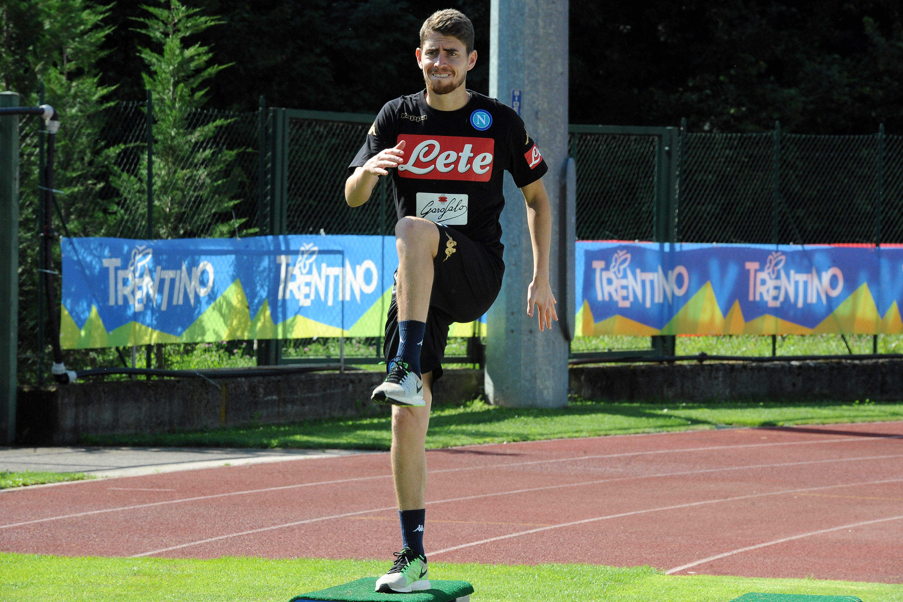 Esercizi atletici e lavoro tecnico-tattico differenziato nel secondo giorno a Dimaro-Folgarida (FOTO)