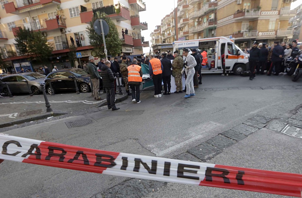 Camorra Enne Ucciso A Napoli Forse Vittima Lotta Fra Clan