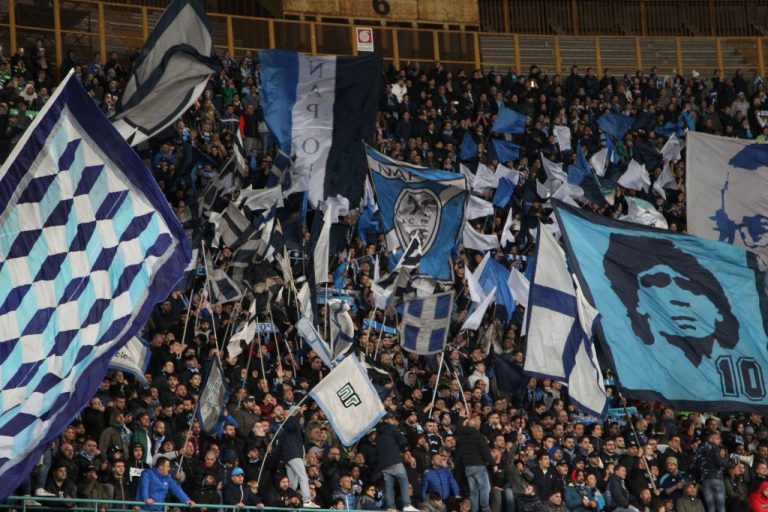 Calcio Napoli, dieci daspo per tifosi condannati