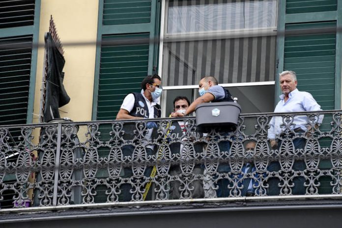 Bimbo precipitato dal balcone a Napoli: fermato un uomo per omicidio