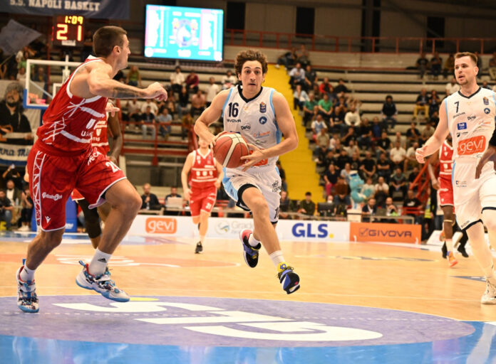 Gevi Napoli Basket-UnaHotels Reggio Emilia 73-67