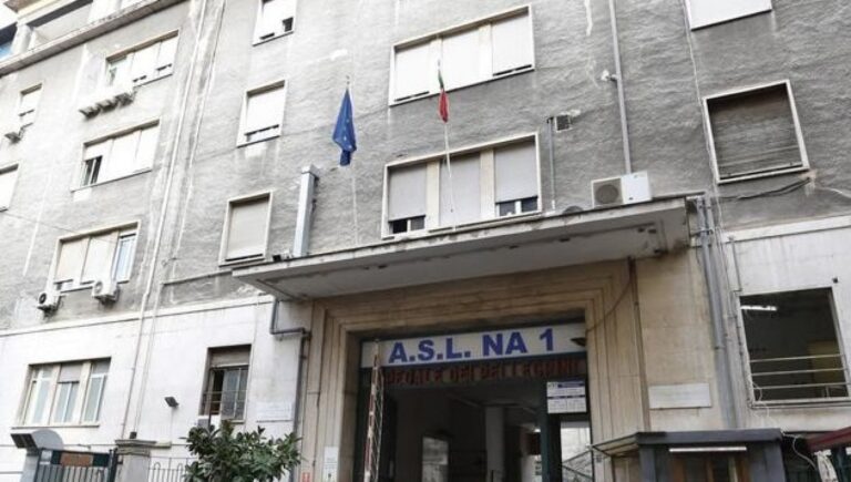 Due aggressioni in un giorno all’ospedale Pellegrini di Napoli