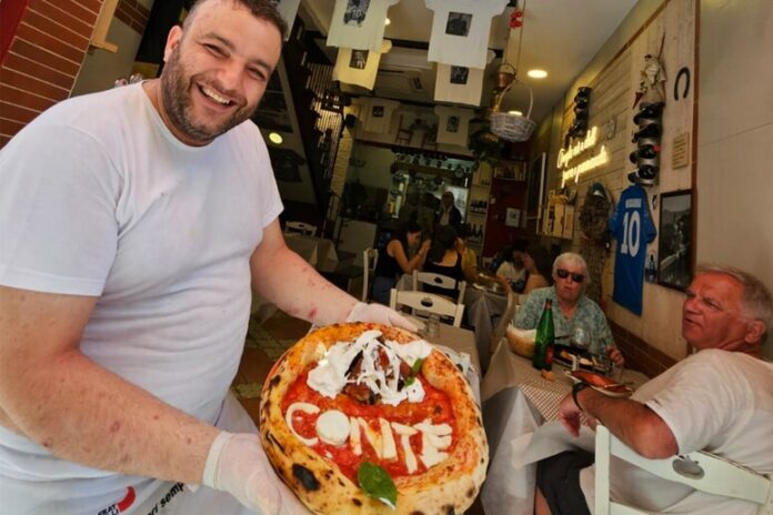 Napoli, arriva la pizza Conte con gli ingredienti preferiti del tecnico: ecco quali