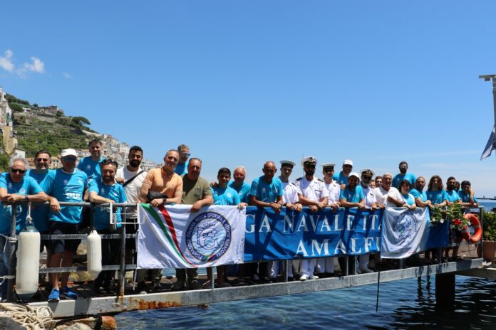 Ad Amalfi pulizia dei fondali marini