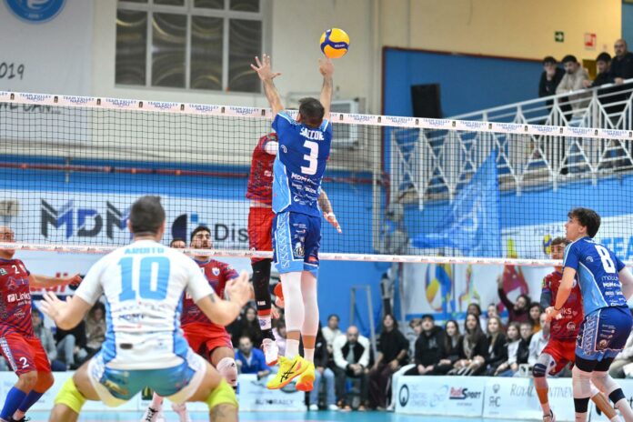 Volley, Lecce espugna il PalaSiani: Napoli in fondo alla classifica