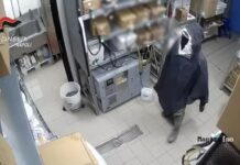 Sgominata la banda del buco a Napoli, rapine in fast food e tabacchi