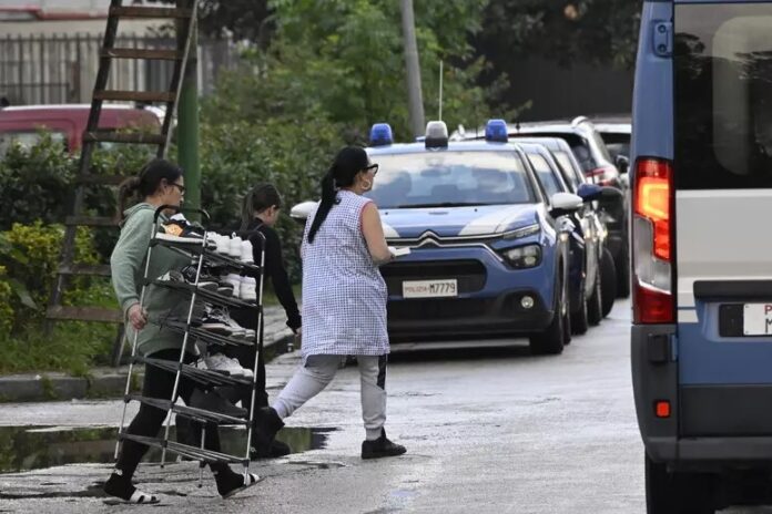 A Caivano lo sgombero di 36 case occupate abusivamente nel Parco Verde