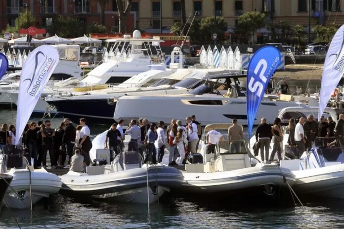 Rush conclusivo per il Salone nautico 'Navigare' a Napoli