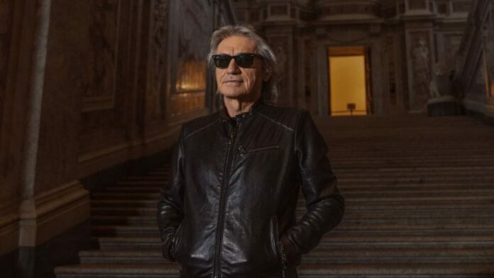 Ligabue, la festa di Campovolo approda alla Reggia di Caserta: biglietti in vendita da oggi