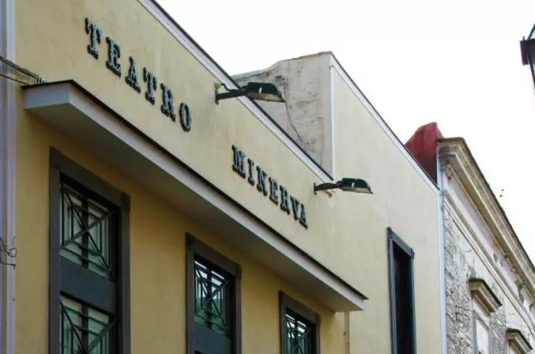Boscoreale, il Teatro Minerva rischia la chiusura: l'appello