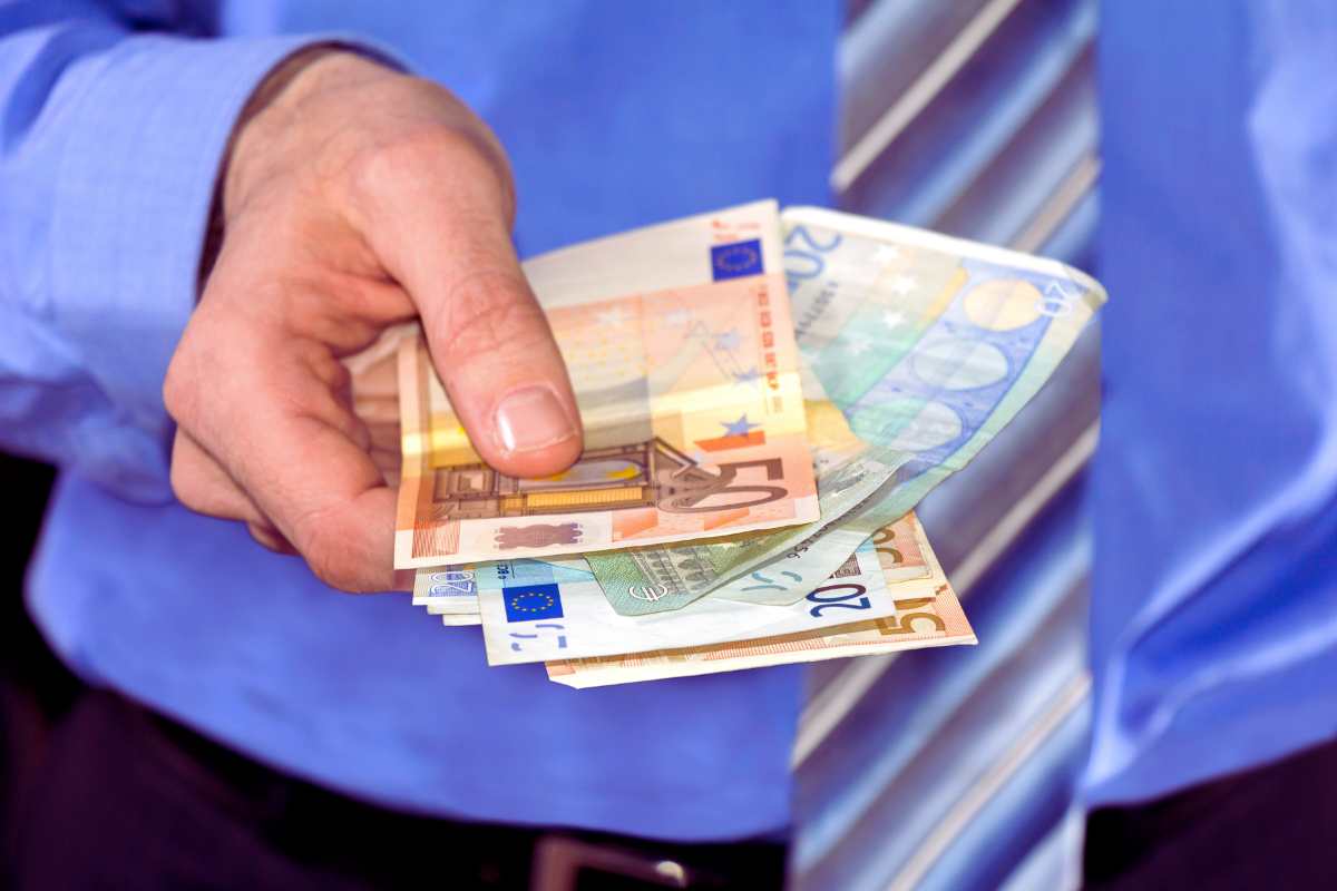 L’INPS sta regalando soldi alle famiglie italiane
