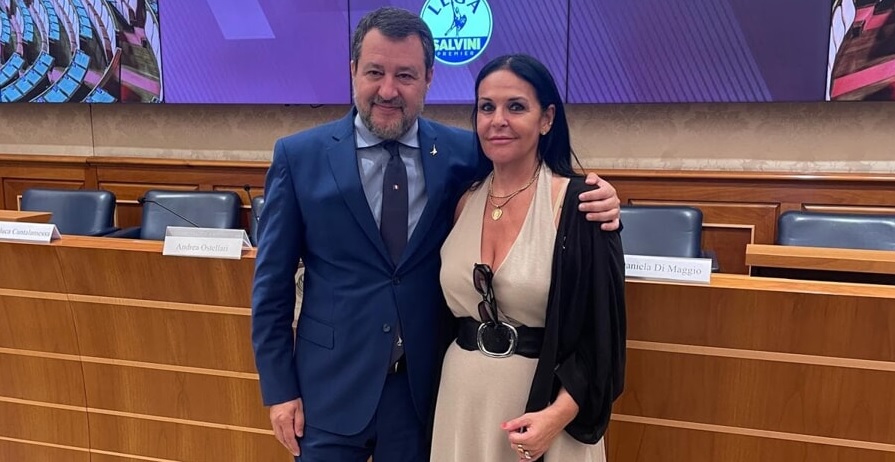 Daniela Di Maggio, mamma di Giogiò, scende in campo con la Lega: sarà candidata alle Regionali in Campania