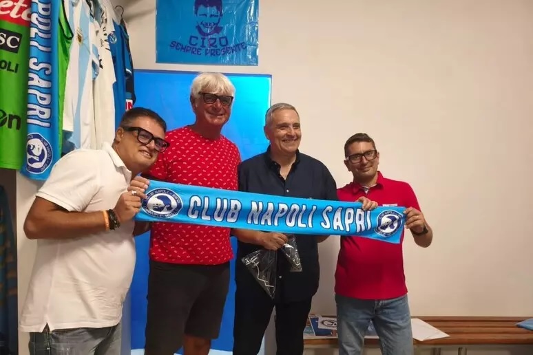 Maurizio de Giovanni socio onorario del Club Napoli Sapri