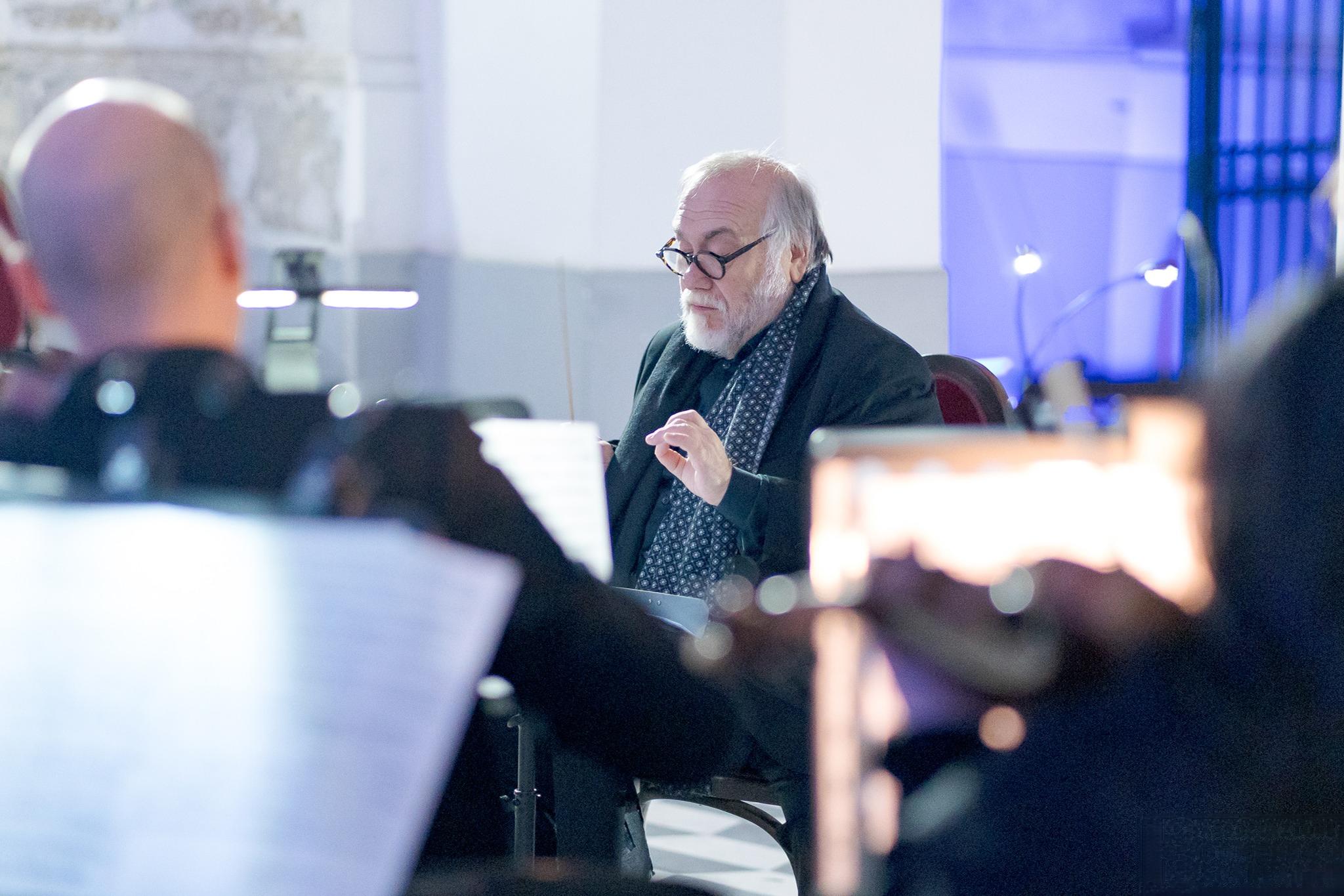 Extra Moenia Il Centro esploso: racconti e musica al Salone degli Aviatori