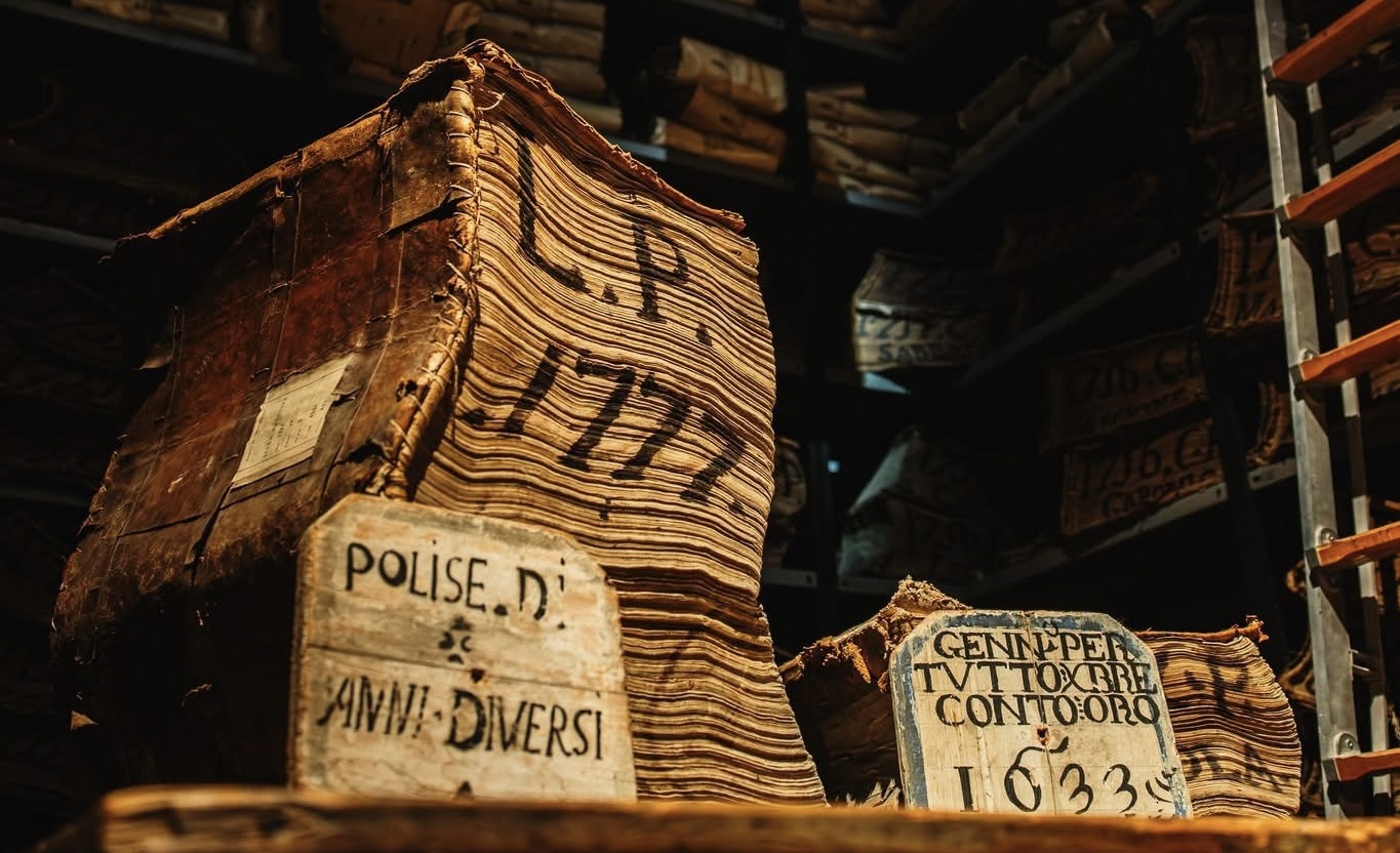 Accordo tra il Museo dell’Archivio Storico Banco Napoli e City Sightseeing: il tour della città prosegue tra le carte